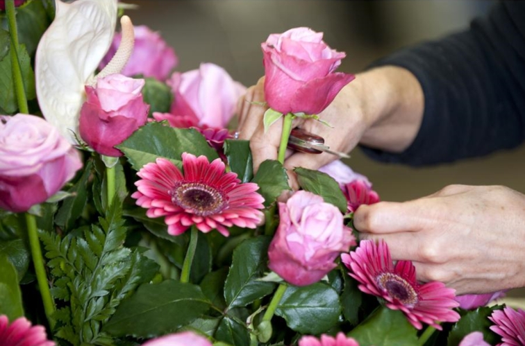 Trauerfloristik: Krnze und Gestecke von Blumen Fischer in Graz Umgebung